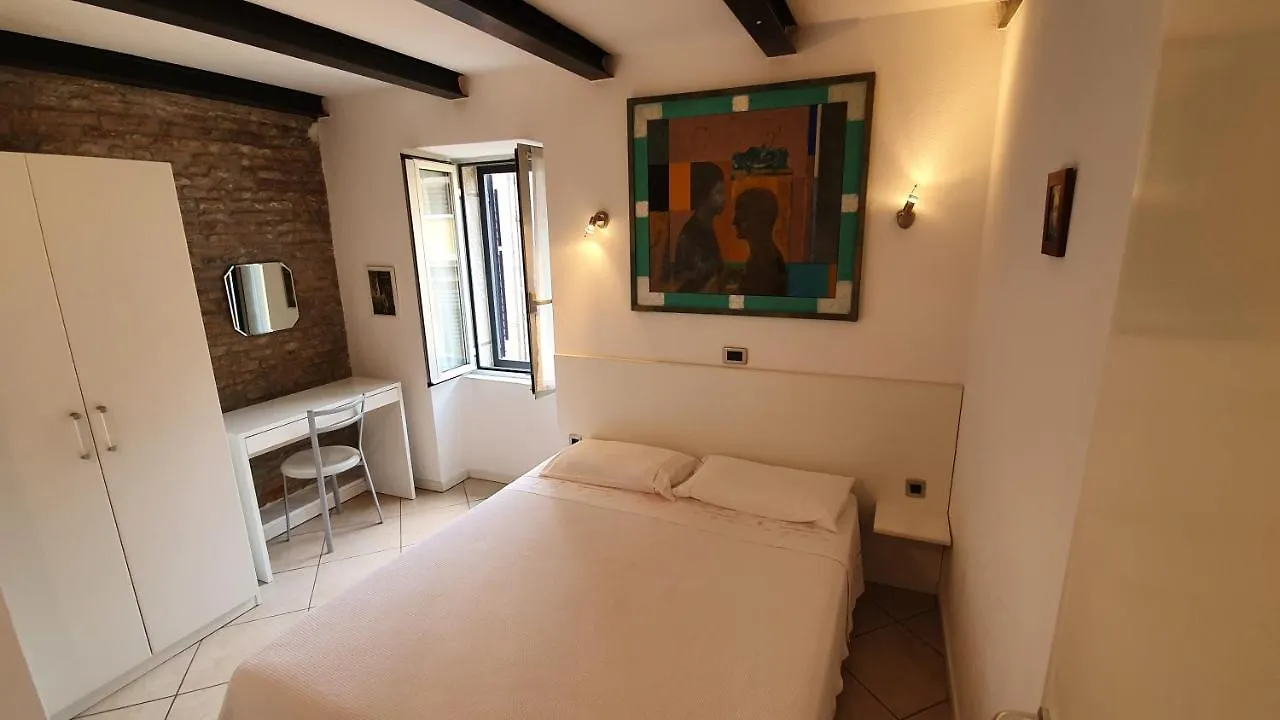 Apartment Queen Ernesta Iii. Rovinj